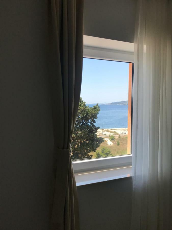 Apartment Bilo Omiš Exteriör bild