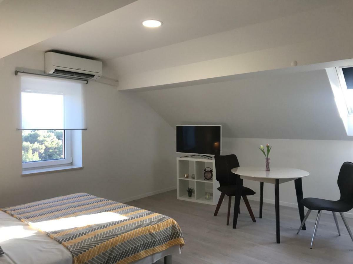 Apartment Bilo Omiš Exteriör bild