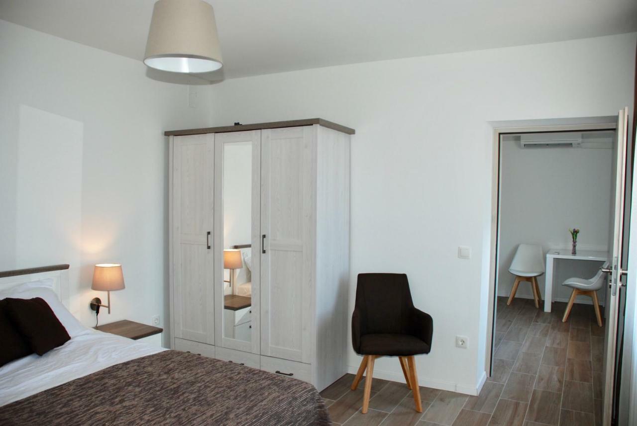 Apartment Bilo Omiš Exteriör bild