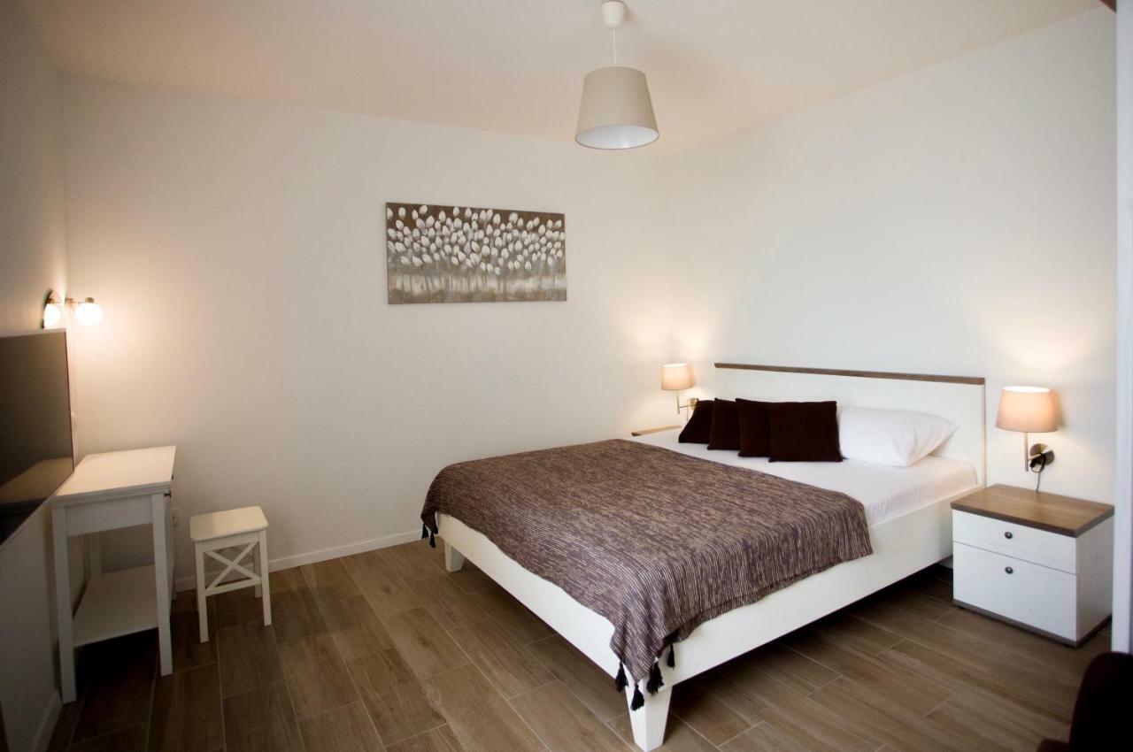 Apartment Bilo Omiš Exteriör bild